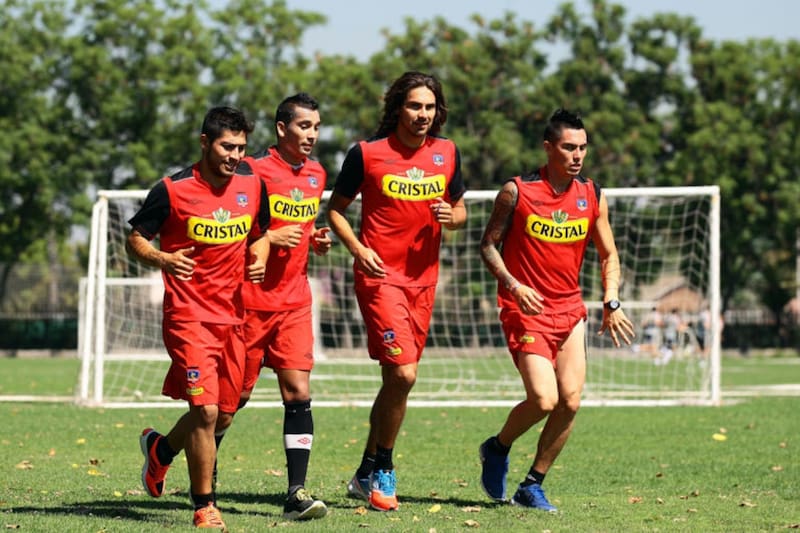 entrenando con el plantel de Colo Colo.