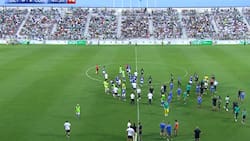 Poca veces visto: Pellegrini perdió la paciencia con el DT rival en amistoso del Betis