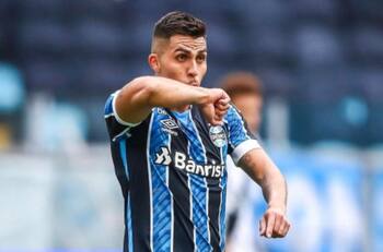 César Pinares se quedó sin DT en Gremio tras eliminación de Copa Libertadores