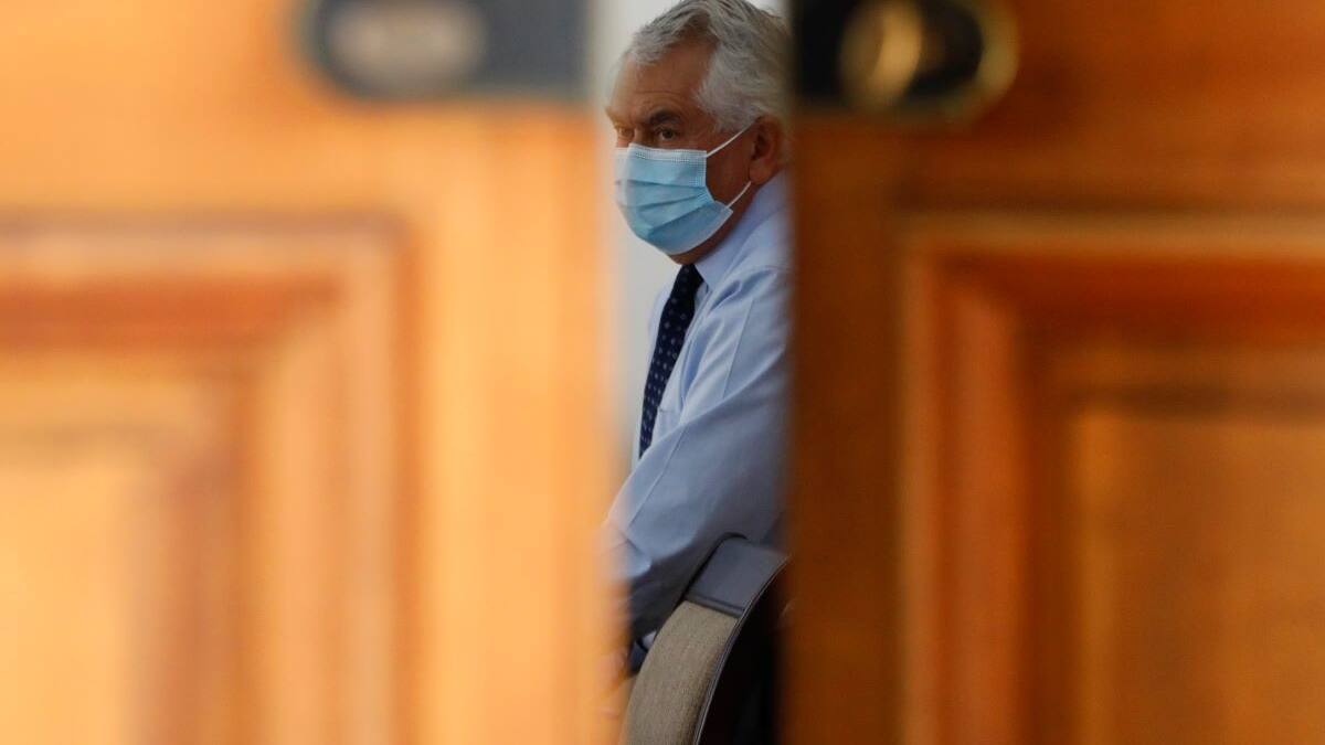 Diputados DC ofician a Ministro Enrique Paris por baja trazabilidad de casos de Coronavirus