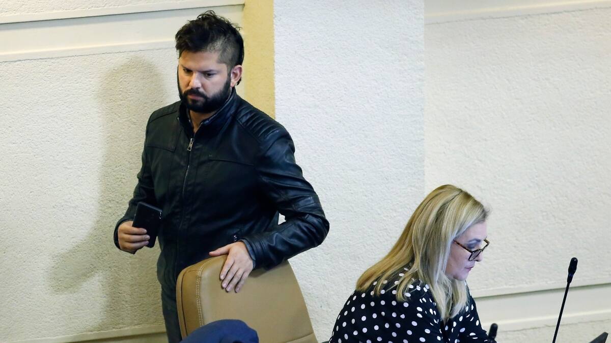 Boric a Jiles por cuarto retiro: “No siga desangrando los ahorros de los trabajadores”