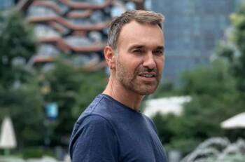 Tenía tan solo 25 años: La inédita foto del recuerdo que publicó Jordi Castell