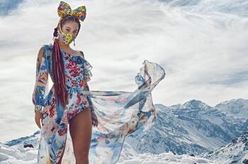 Denise Rosenthal botó "todo lo malo pa' fuera" con el estreno de su canción "Gira"