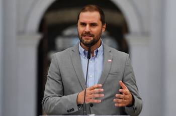 Bellolio por Comandante Ramiro: "Es un delincuente a sueldo, un asesino, terrorista y torturador"