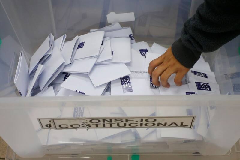 Recuerda que los chilenos en el extranjero no están obligados a votar.