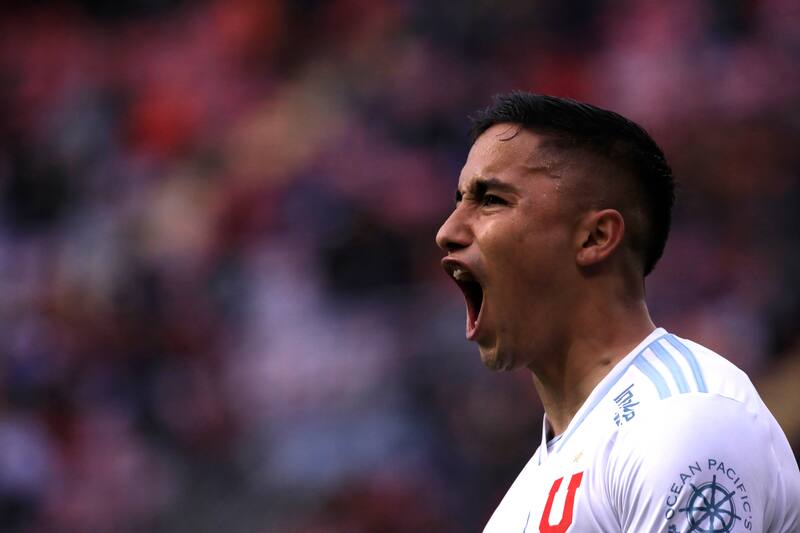 Nublense vs Universidad de Chile.