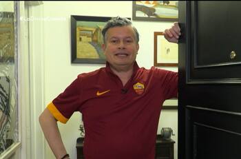 Ordena la ropa por colores: Felipe Bianchi mostró su TOC y su gran casa en “La divina comida”