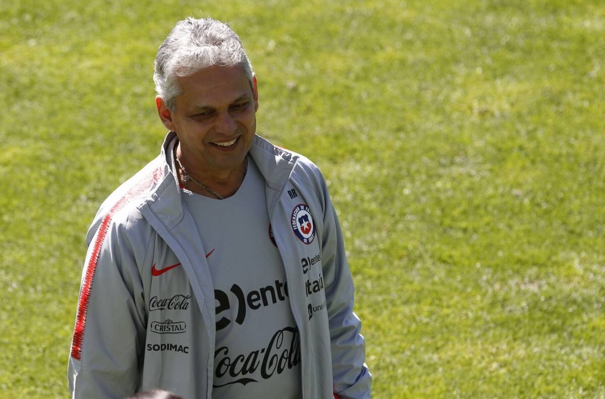 Con un pie fuera de La Roja: La estrella del fútbol colombiano que anhela la llegada de Reinaldo Rueda