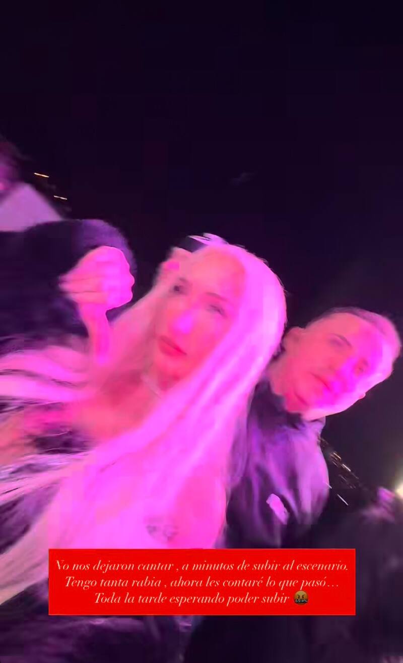 La artista acusó malos tratos.