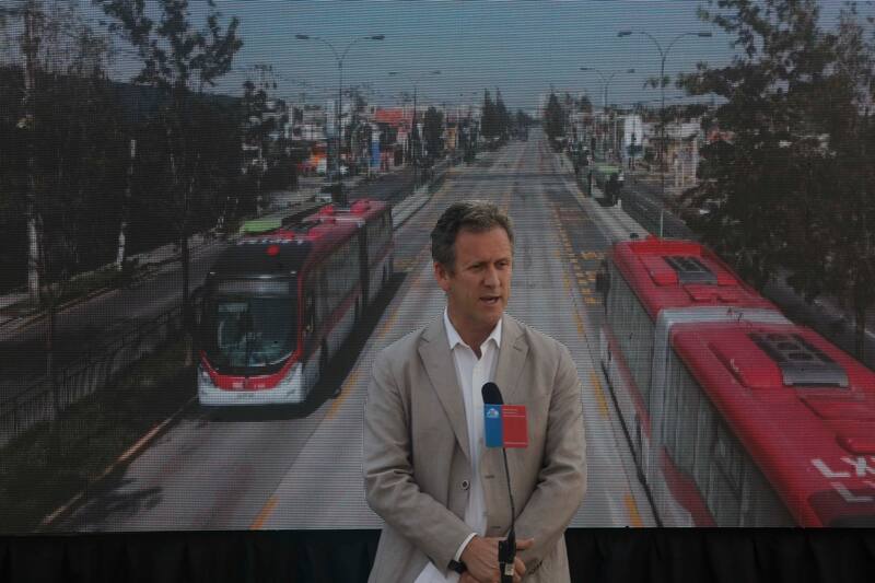 Ministro de Transportes anunció que la tarifa seguirá congelada. Créditos: ATON.