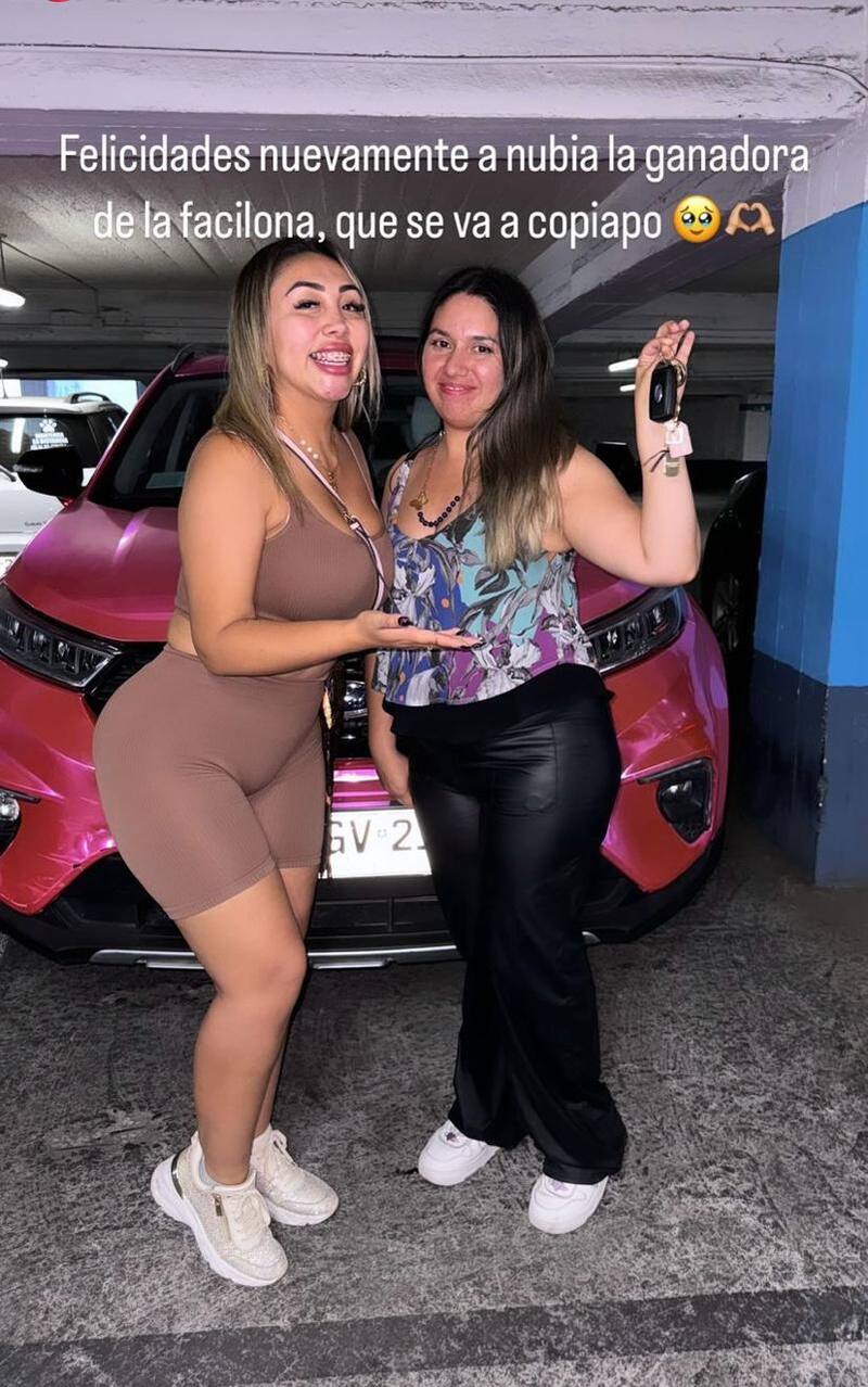 Naya Fácil entrega a "La Facilona".