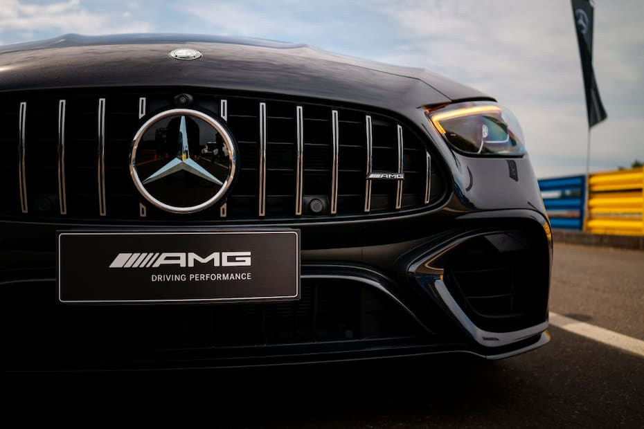 El nuevo Mercedes-AMG C 63 S E Performance llegó a Chile con tecnología híbrida enchufable