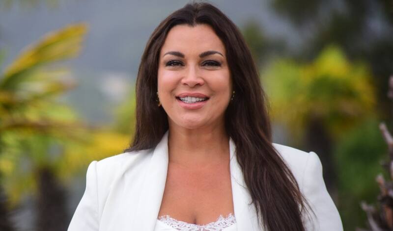 actualmente se encuentra en Perú grabando Mundos Opuestos.