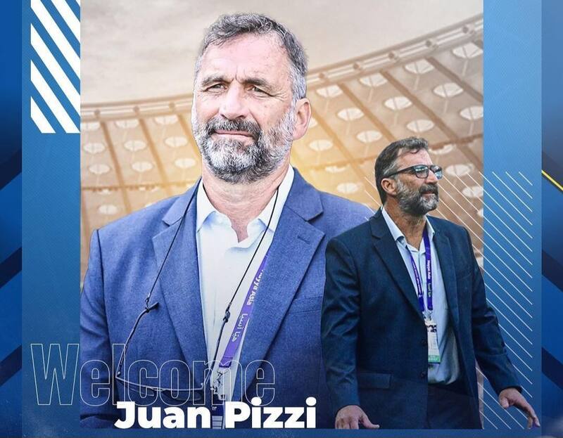 El ex técnico de La Roja fue oficializado como nuevo entrenador de Kuwait. Créditos: @kuwaitfootball.