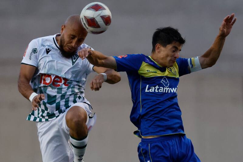 Ignacio Herrera jugador de A.C. Barnechea durante el partido de Primera B