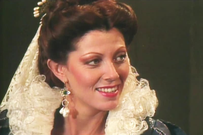 Un 16 de enero fallece la "Quintrala", icónico personaje que sería interpretado por Raquel Argandoña en una teleserie chilena.