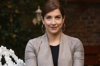 "Me auto abrazo a través del tiempo": Mariana Loyola compartió emotivos recuerdos de su juventud