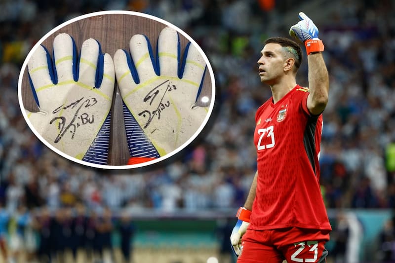 Los guantes del "Dibu" ya están en subasta