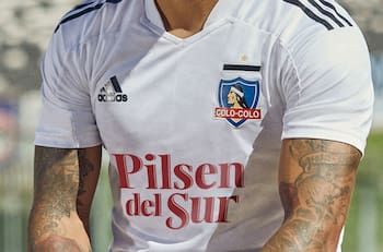 Aseguran que hijo de histórico jugador de Colo Colo llegará al fútbol joven del club