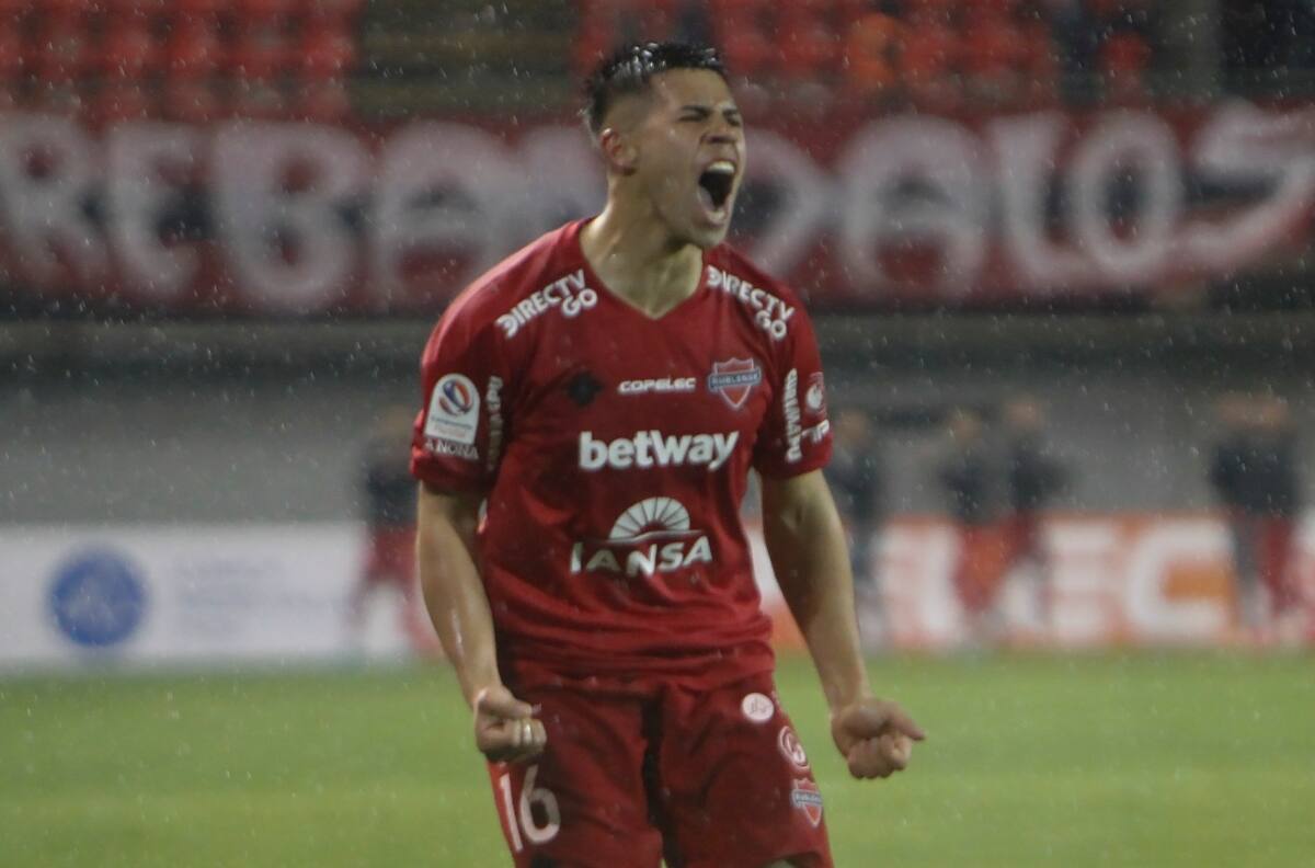 El lamento de Alexander Aravena por la falta de hinchas de Ñublense para el Clásico vs Curicó Unido