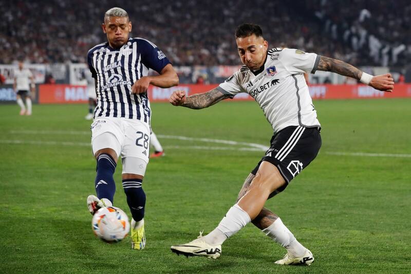 Javier Correa criticado por su actuar en Colo Colo.