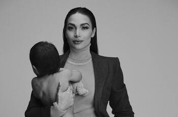 "Ahí está mamá": La adorable reacción del hijo de Lisandra Silva al verla a través de la pantalla de televisión