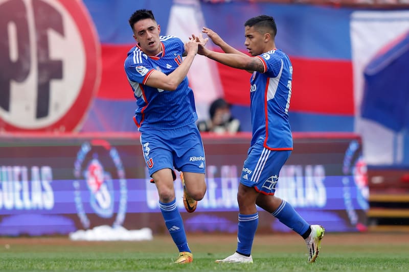 El defensor dejó de ser jugador de Universidad de Chile tras cuatro campañas irregulares. Foto: Aton.