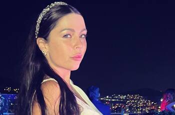 Daniela Aránguiz enseña paso a paso su receta de pastel de chocolate