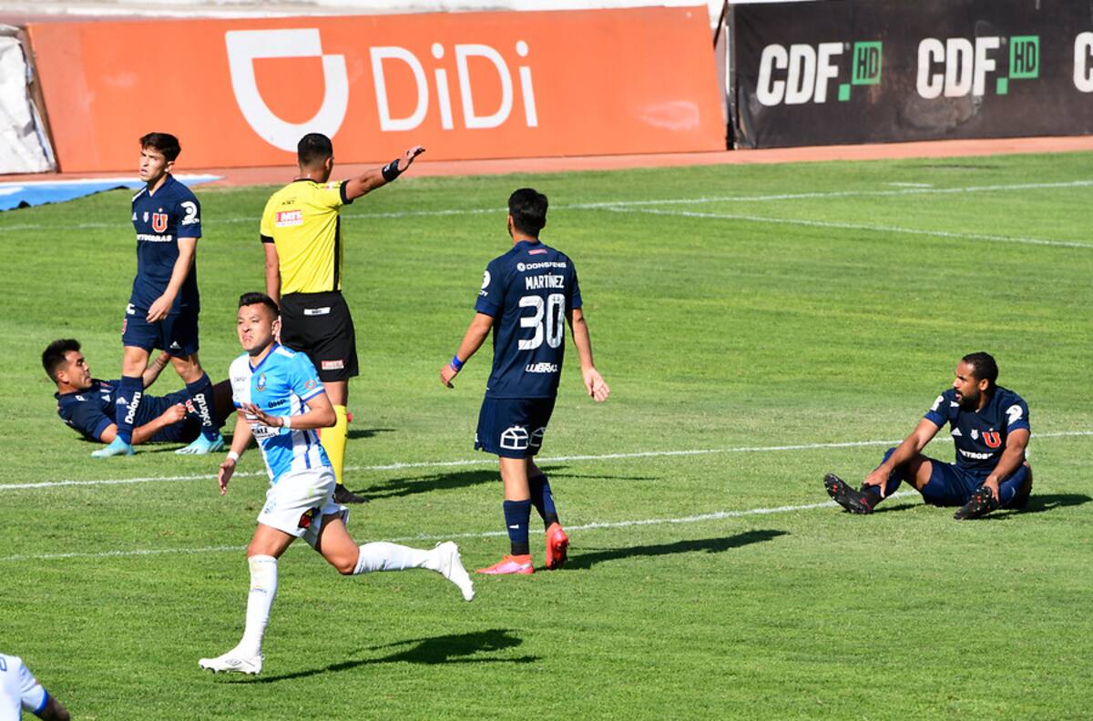 Una U ultradefensiva cayó en Antofagasta y se estanca en la tabla