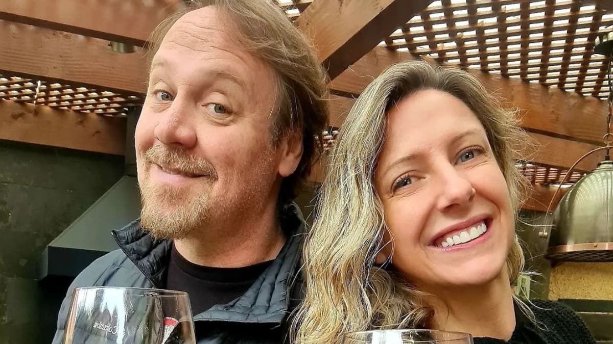 "Lo voy a matar": La broma de Alfredo Alonso que desató el "enojo" de Maca Tondreau tras mojarle el auto