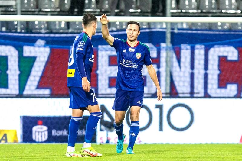Angelo Henríquez, Miedz Legnica. Foto: Mateusz Porzucek PressFocus