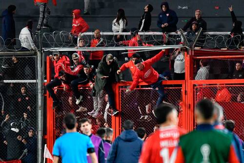 La policía no ingresó al Libertadores de América.