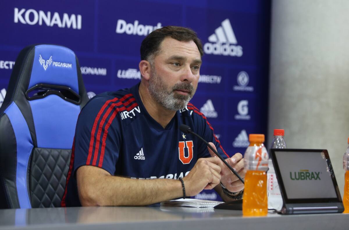 Caputto por ausencia de Henríquez: "Es una decisión técnica que se conversa en privado"