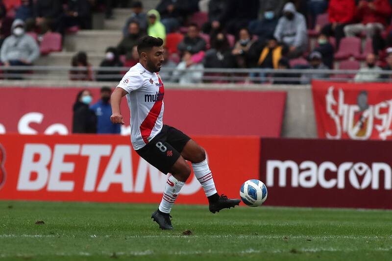Mario Sandoval jugó 22 partidos y marcó un gol con Curicó Unido en la temporada 2023.