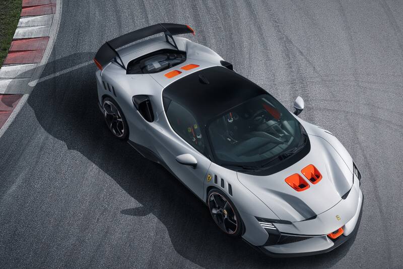 Ferrari sumará exclusivas versiones en Chile durante 2025