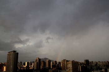 “Aparece la probabilidad de chubascos locales...”: Alejandro Sepúlveda advierte por lluvias en la Región Metropolitana esta semana