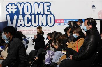Vacunación Covid-19: Gobierno anuncia que se extenderán los horarios de centros vacunatorios