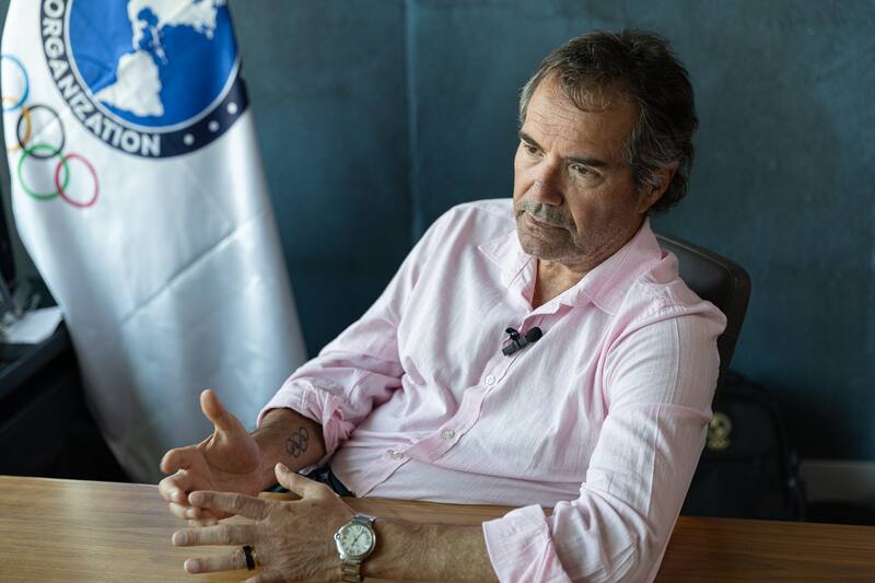 "(Al llegar) nos dimos cuenta que los deportistas seguían siendo carentes de un apoyo más directo, formal, y no solo en el aspecto económico, sino que personal, mental, de preparación técnica".