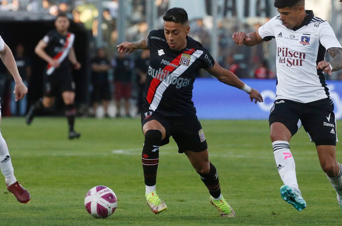 En Curicó Unido aclararon la condición del jugador agredido por sus propios hinchas: quedó con lesión cervical