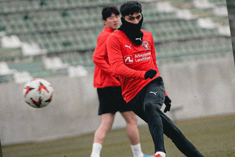 fue sondeado por el Sporting de Lisboa durante el mercado de fichajes europeo que terminó hace un par de días.