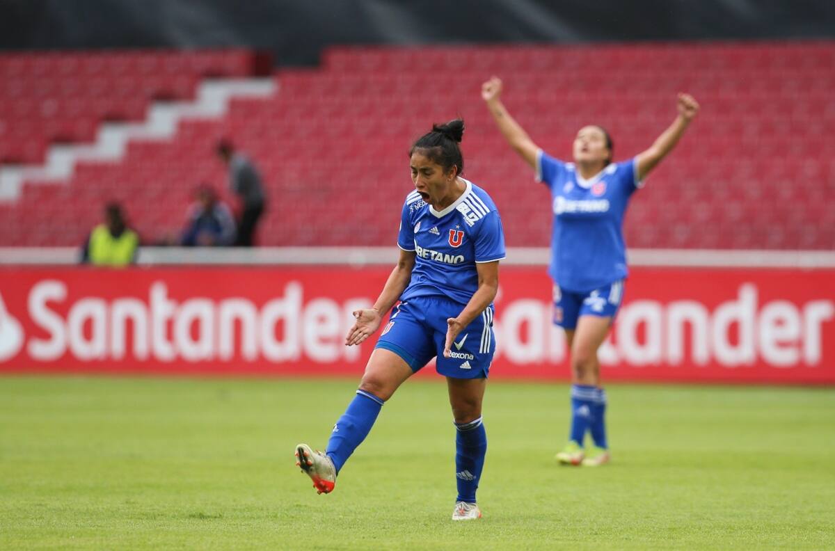 VIDEO | ¡Pero qué golazo! Rebeca Fernández adelanta a la U en la Libertadores con un tremendo zapatazo