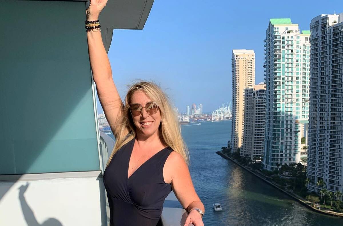 “No pareces de 50”: Jennifer Warner celebró su cumpleaños con especiales regalos y detalles de su hijo