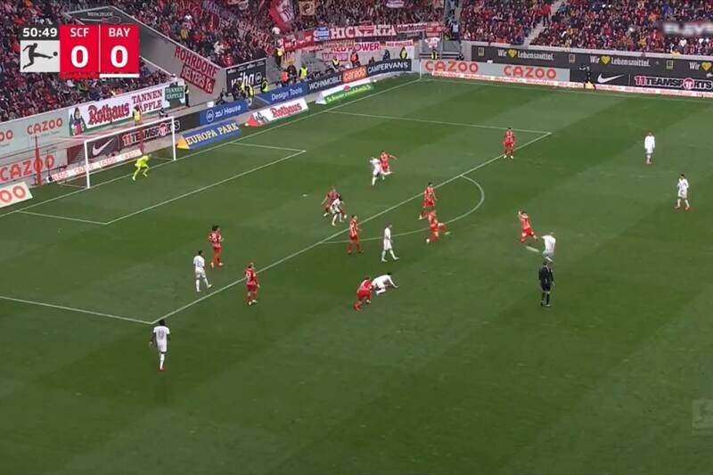 Matthijs de Ligt puso en ventaja al Bayern Munich.