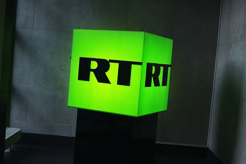 Este es el logo del canal de noticias ruso que ahora podrá ser visto en Chile.