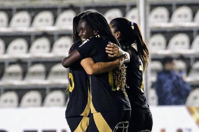 La delantera suma 30 goles en la temporada con Colo Colo Femenino. Foto: Colo Colo Femenino.
