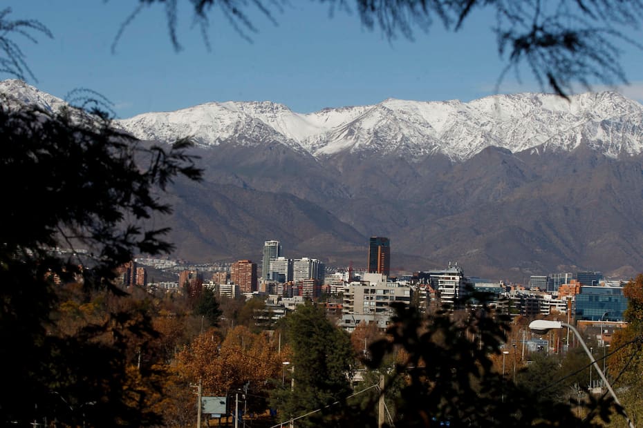 La cordillera nevada ofrece una vista única y privilegiada que es parte de los panoramas imperdibles de esta temporada. Créditos: Juan Eduardo Lopez/Aton Chile.