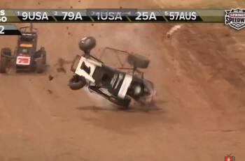 Kyle Larson protagonizó terrible en Nueva Zelanda