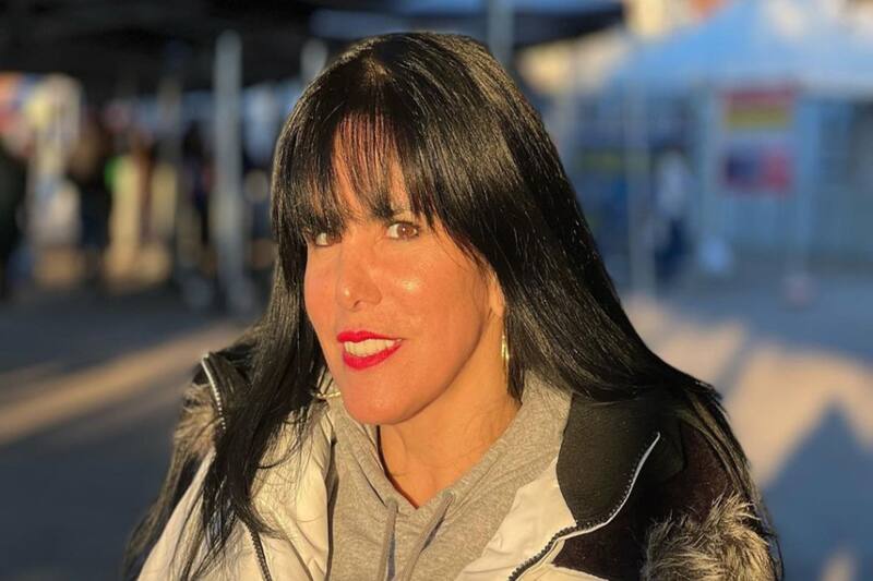 mostró a misterioso galán en redes sociales.