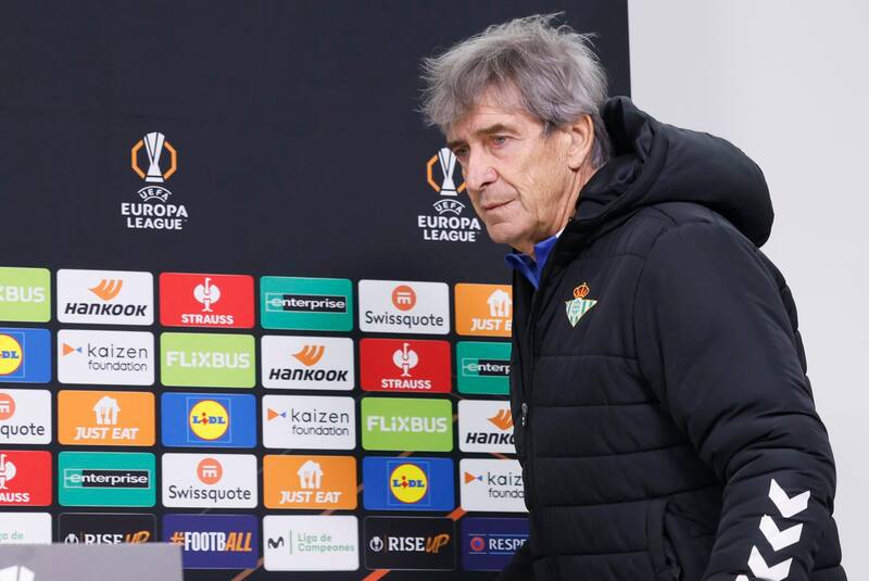 En la conferencia previa al duelo de Europa League contra el Feyenoord. Foto: Agencia EFE