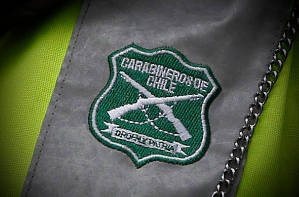 Robó dinero y cigarrillos: ladrón vestido de carabinero fue detenido tras asalto a un sevicentro